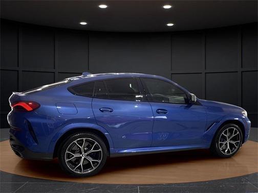 2020 BMW X6 M50i