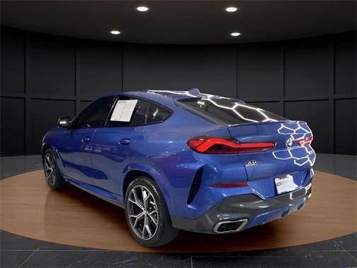 2020 BMW X6 M50i