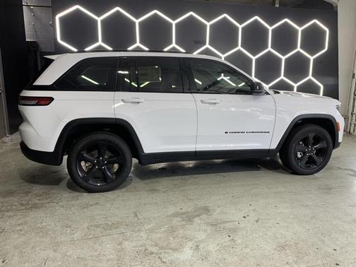 2025 Jeep Grand Cherokee Limited X