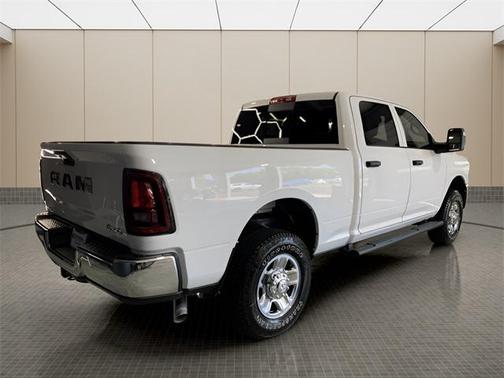 2025 RAM 2500 Tradesman Crew Cab 4x4 6'4' Box