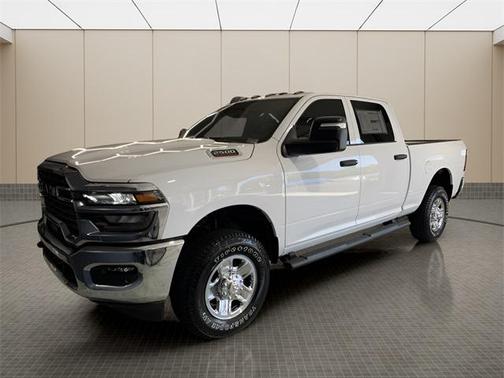 2025 RAM 2500 Tradesman Crew Cab 4x4 6'4' Box
