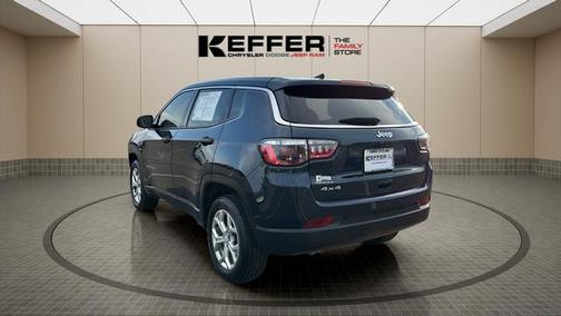 2024 Jeep Compass Sport