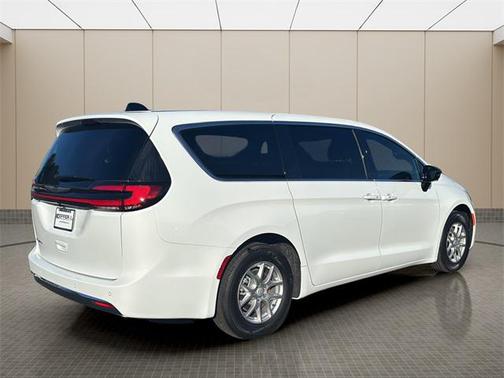 2026 Chrysler Pacifica L