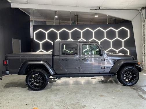 2024 Jeep Gladiator Nighthawk