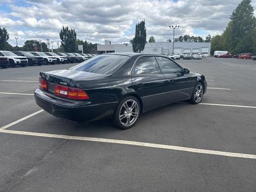 1998 Lexus ES 300 Base