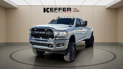 2021 RAM 3500 Big Horn Crew Cab 4x4 8' Box