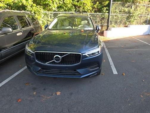 2020 Volvo XC60 T5 Momentum
