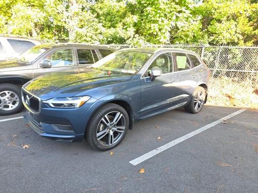 2020 Volvo XC60 T5 Momentum