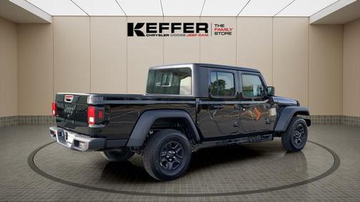 2026 Jeep Gladiator Sport