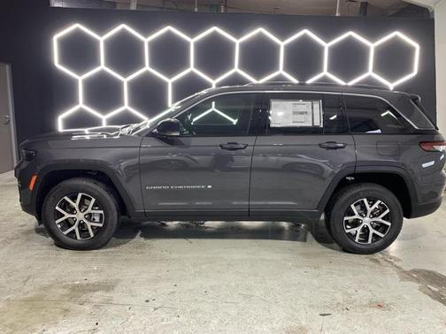 2025 Jeep Grand Cherokee Limited X