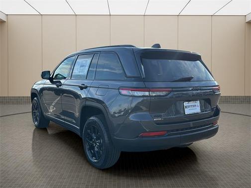 2025 Jeep Grand Cherokee Altitude