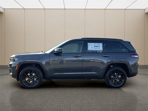 2025 Jeep Grand Cherokee Altitude