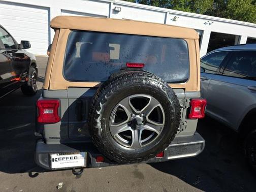 2020 Jeep Wrangler Black and Tan 4X4