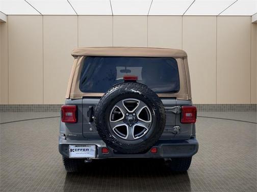 2020 Jeep Wrangler Black and Tan 4X4