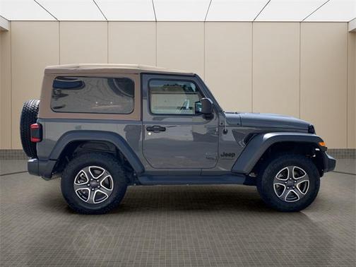 2020 Jeep Wrangler Black and Tan 4X4