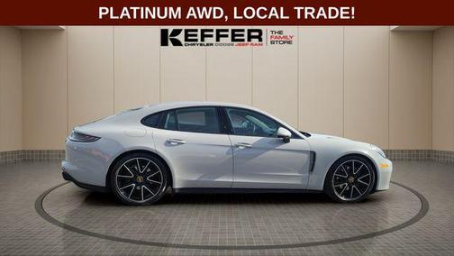 2022 Porsche Panamera 4 Platinum Edition