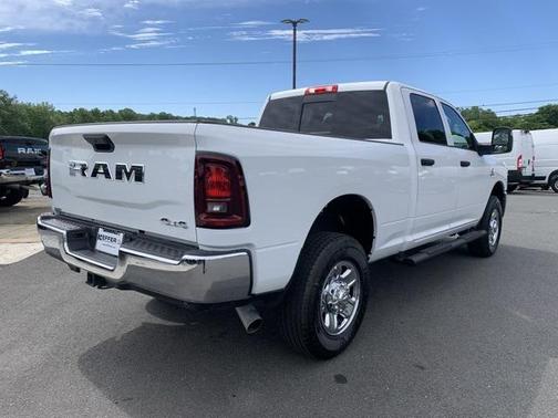 2025 RAM 2500 Tradesman Crew Cab 4x4 6'4' Box