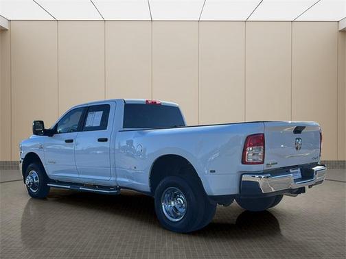 2024 RAM 3500 Big Horn Crew Cab 4x4 8' Box