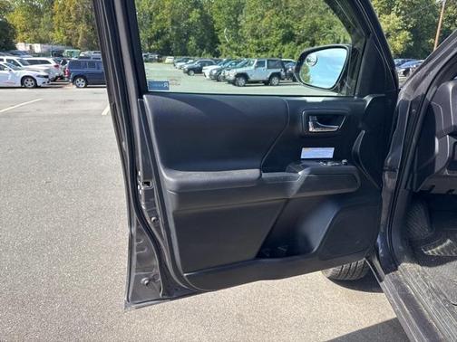 2016 Toyota Tacoma Base