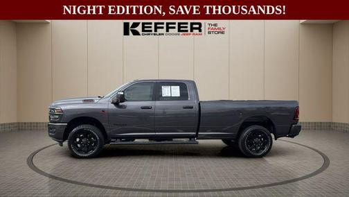 2025 RAM 3500 Big Horn Crew Cab 4x4 8' Box
