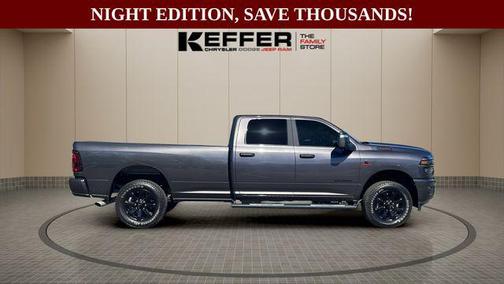 2025 RAM 3500 Big Horn Crew Cab 4x4 8' Box