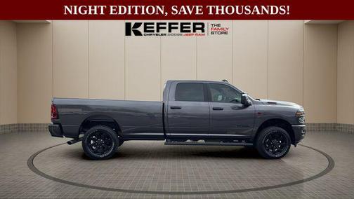 2025 RAM 3500 Big Horn Crew Cab 4x4 8' Box