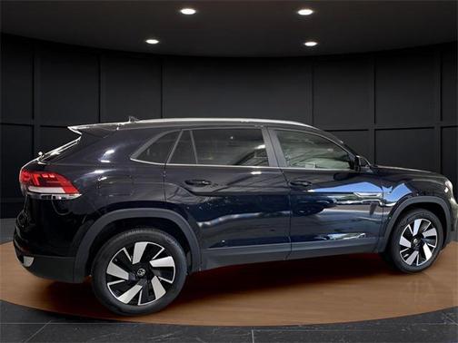 2024 Volkswagen Atlas Cross Sport 2.0T SE w/Technology 4MOTION