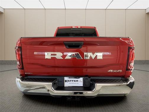 2025 RAM 2500 Tradesman Crew Cab 4x4 6'4' Box