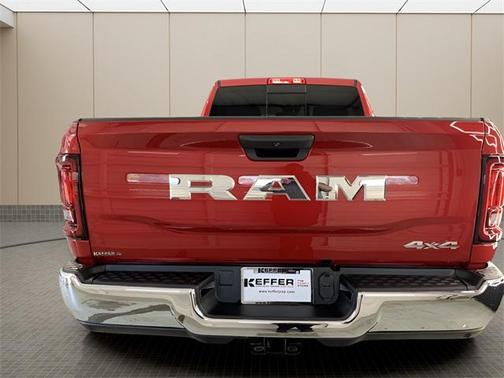 2025 RAM 2500 Tradesman Crew Cab 4x4 6'4' Box