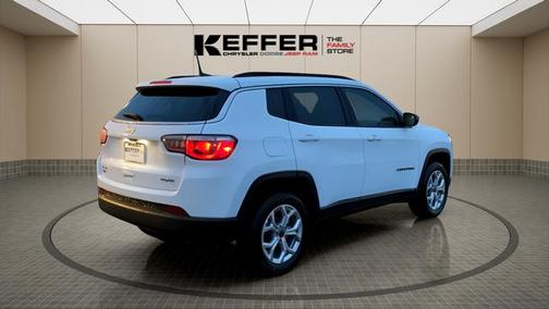 2026 Jeep Compass Latitude