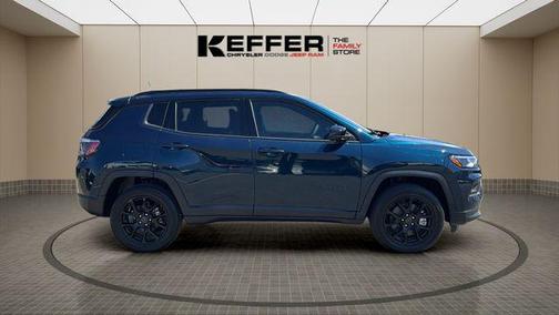 Fathom Blue Pearl Coat 2026 Jeep Compass Latitude