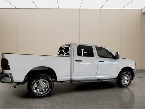 2025 RAM 2500 Tradesman Crew Cab 4x4 6'4' Box