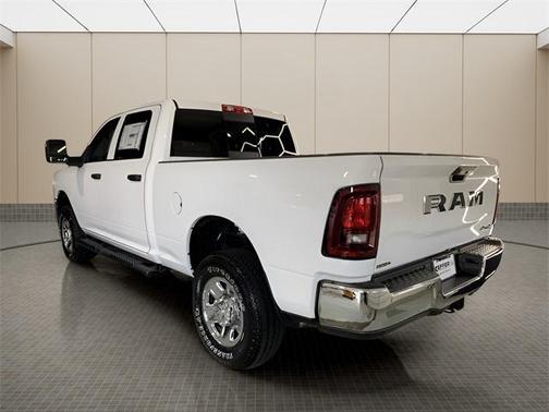 2025 RAM 2500 Tradesman Crew Cab 4x4 6'4' Box