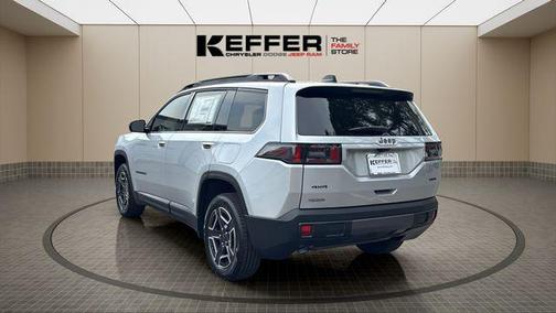 2026 Jeep Cherokee Laredo 4x4