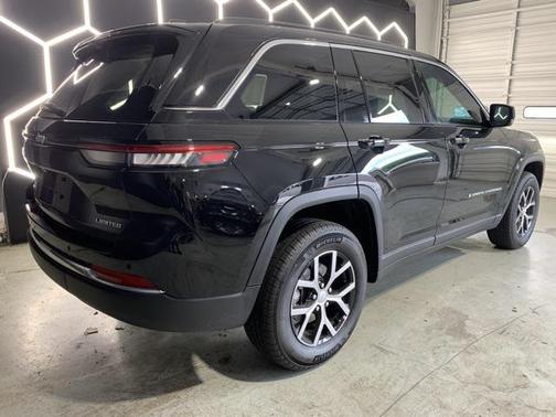 2025 Jeep Grand Cherokee Limited X
