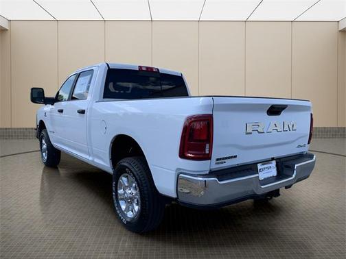 2025 RAM 2500 Big Horn Crew Cab 4x4 6'4' Box
