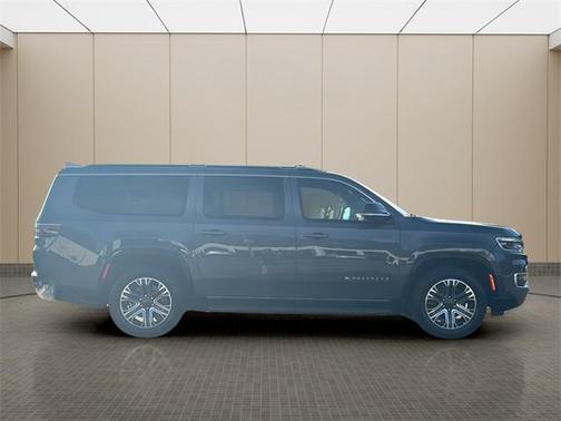 2024 Jeep Wagoneer L Series II 4x2