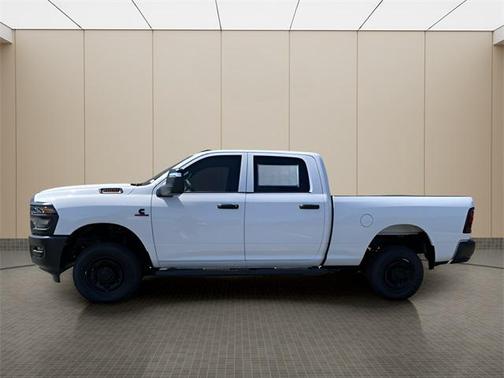 2025 RAM 2500 Tradesman Crew Cab 4x4 6'4' Box
