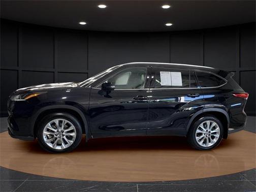 2022 Toyota Highlander Limited
