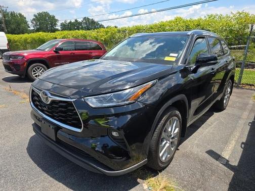 2022 Toyota Highlander Limited