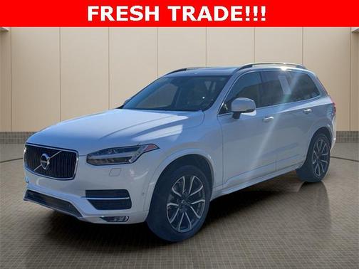 2018 Volvo XC90 T6 Momentum