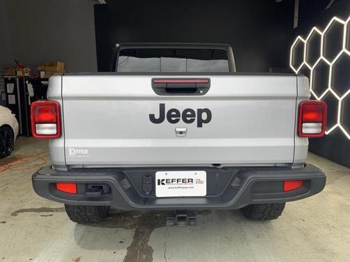 2023 Jeep Gladiator Sport S