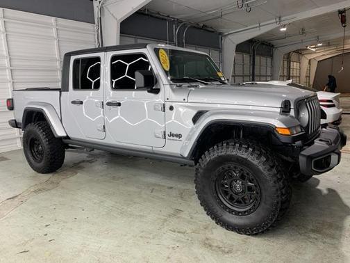 2023 Jeep Gladiator Sport S