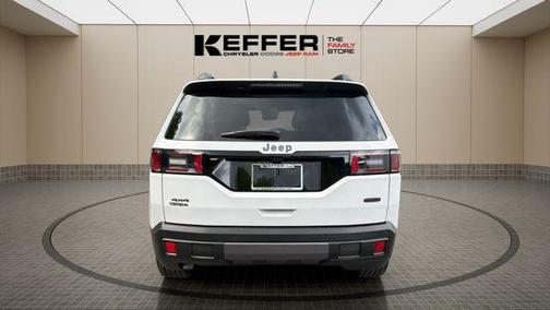 bright white clearcoat 2026 Jeep Cherokee Overland