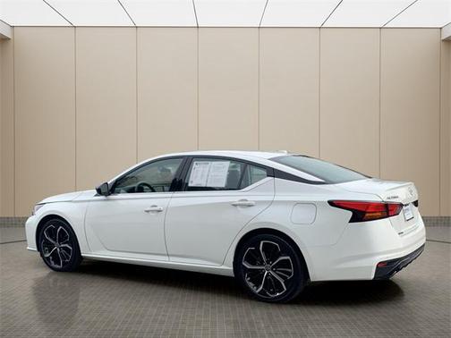 2024 Nissan Altima SR FWD