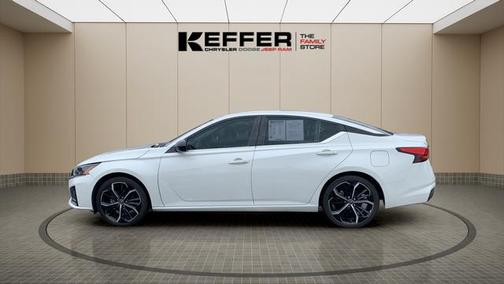 2024 Nissan Altima SR FWD