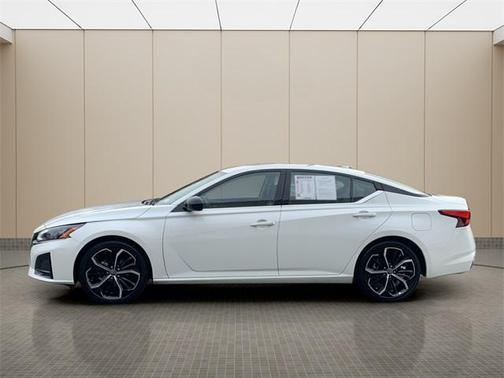 2024 Nissan Altima SR FWD