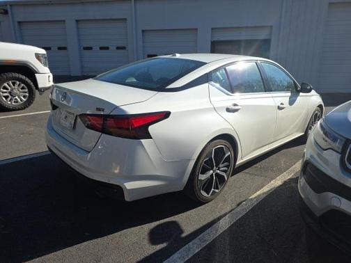 2024 Nissan Altima SR FWD