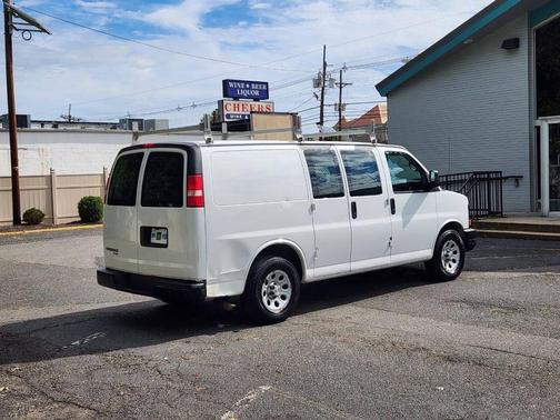2013 Chevrolet Express 1500 1500 3dr Cargo Van