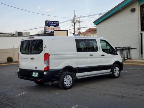 2022 Ford Transit-250 Base